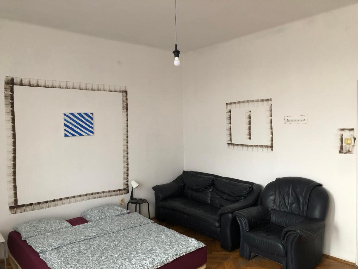 Pokoj 11A Appartement Krakau Buitenkant foto