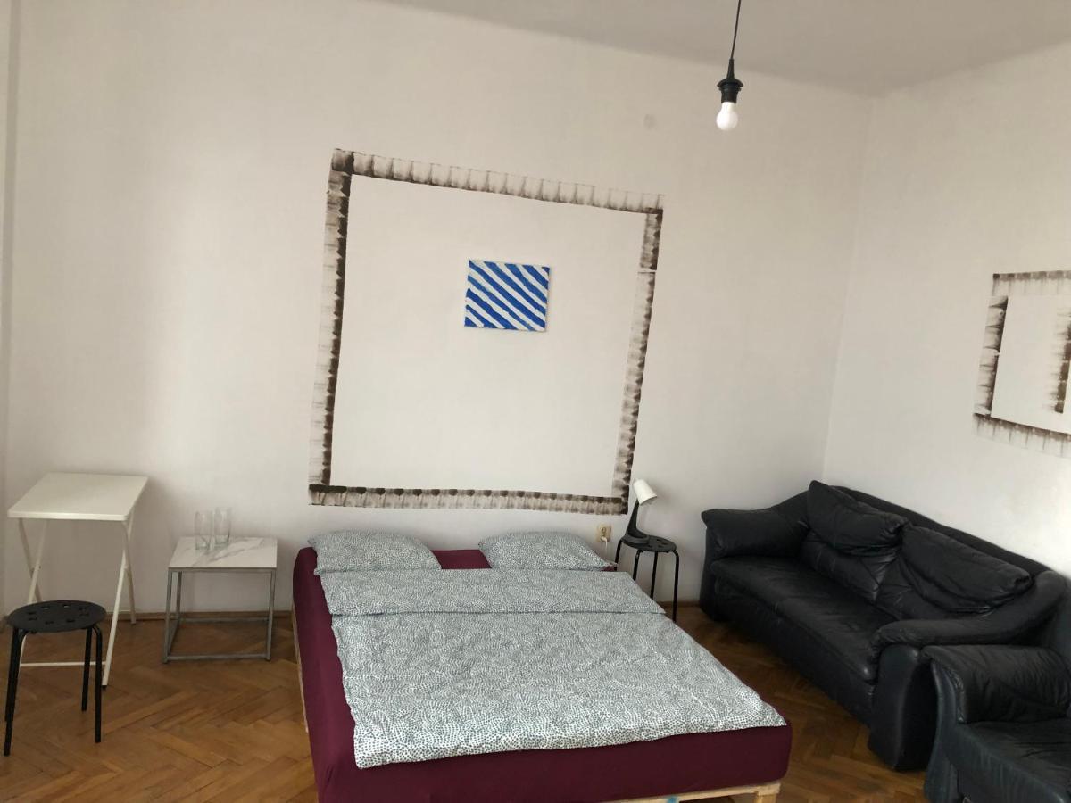 Pokoj 11A Appartement Krakau Buitenkant foto